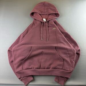ALO Yoga Crew Pullover in Mauve with Silver Logo